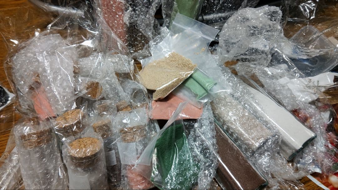 サンドセレモニーの砂や小瓶、ティアラ含めて全て